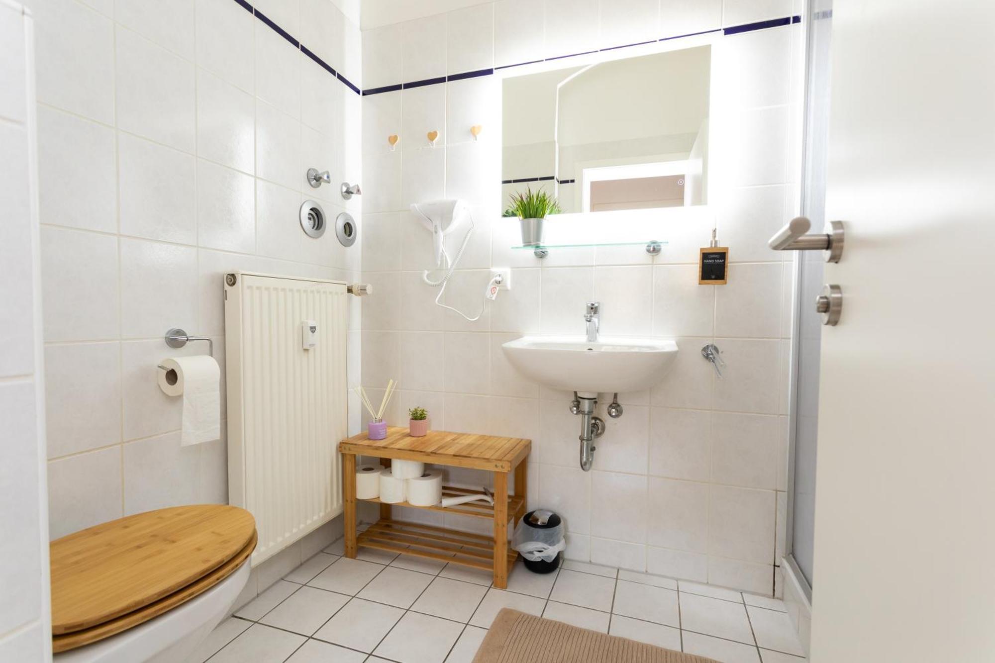 Fullhouse - Halle - Paulus Apartment - Nespresso Εξωτερικό φωτογραφία